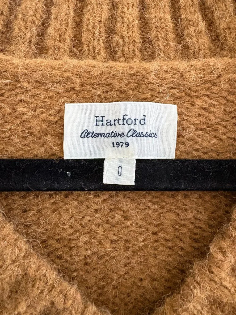 Hartford Alternative Classics 1979 V-Neck Sweater